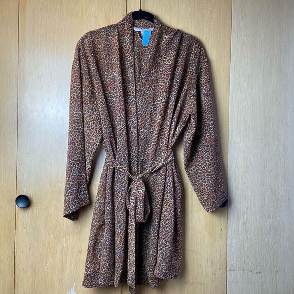 Victoria’s Secret Leopard Print Chiffon Kimono Robe Attached Belt – One Size - Picture 8 of 9